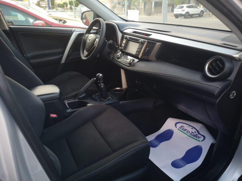 TOYOTA – Rav4 120D 4X2 Active