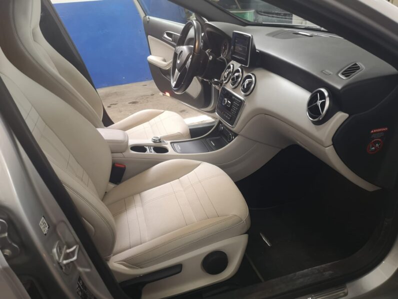 MERCEDES-BENZ – Clase A A 200 CDI BlueEFFICIENCY AMG Sport
